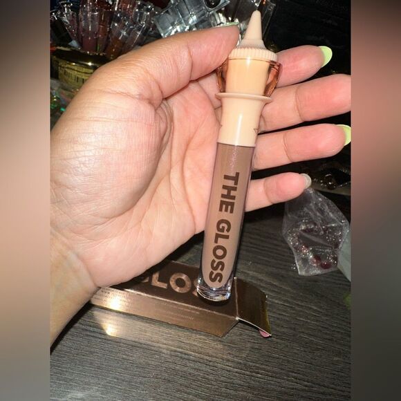 Table Top | Jeffree Star The Gloss NIB - Picture 2 of 3